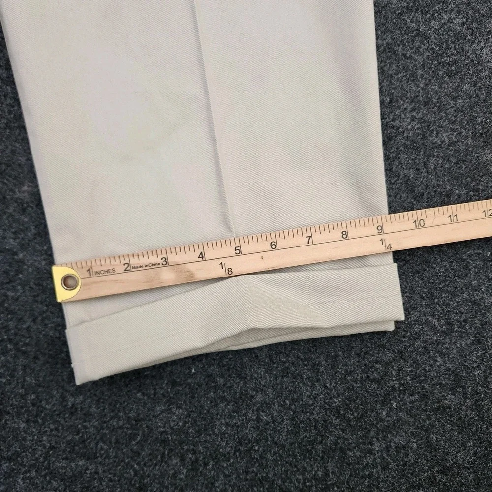 L.L. Bean Mens 35x34 Beige Khaki Pleated Straight Leg‎ Pants Wrinkle Free Office